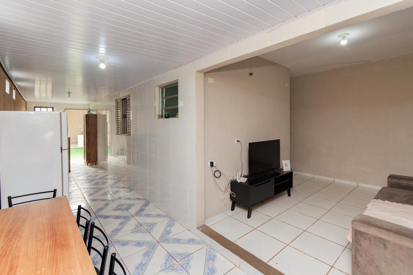 Casa Com Wi-fi, Jacuzzi, Garagem E Petfriendly * Londrina